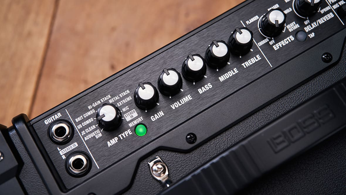 残りわずか】 BOSS<br>DUAL CUBE LX Guitar Amplifier D-CUBE