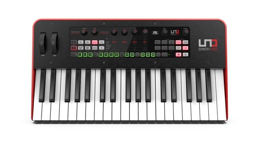 IK multimedia Uno Synth pro - Syntezator front