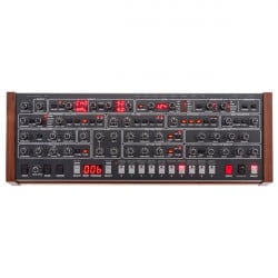 ‌Sequential Prophet-6 Desktop - Analogowy syntezator front