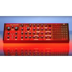 Behringer NEUTRON - Syntezator analogowy B-STOCK