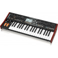 Behringer DEEPMIND 6-front-prawy-skos