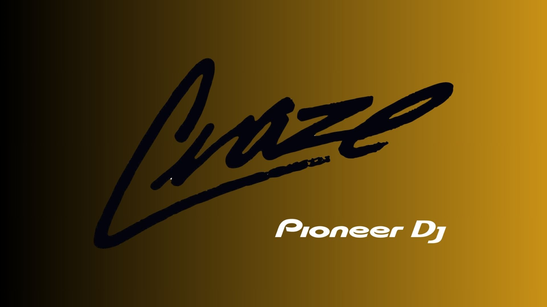 DJ CRAZE vs. Pioneer DJ PLX-CRSS12