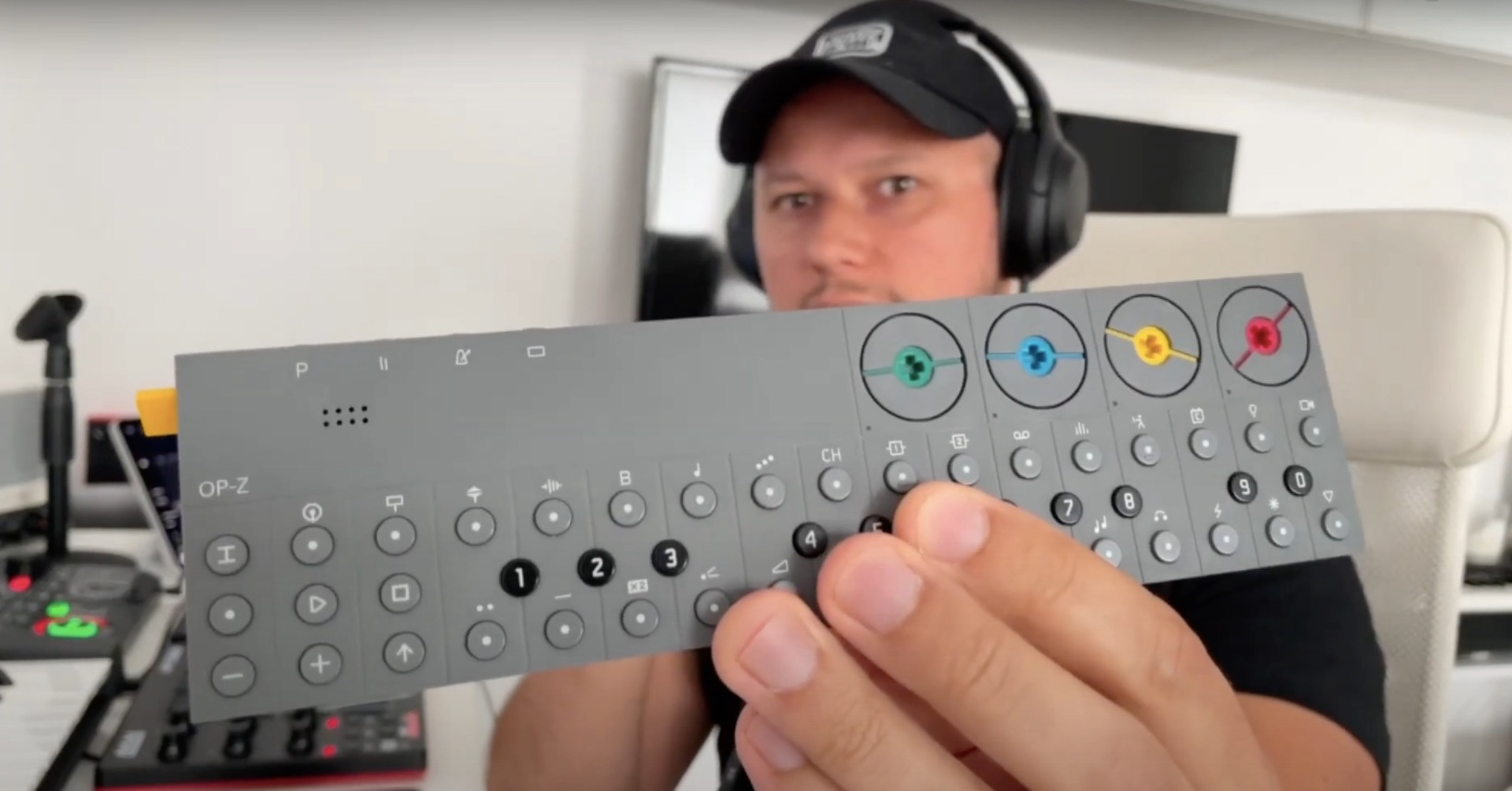 OP-Z mały wielki groovebox od Teenage Engineering | TEST